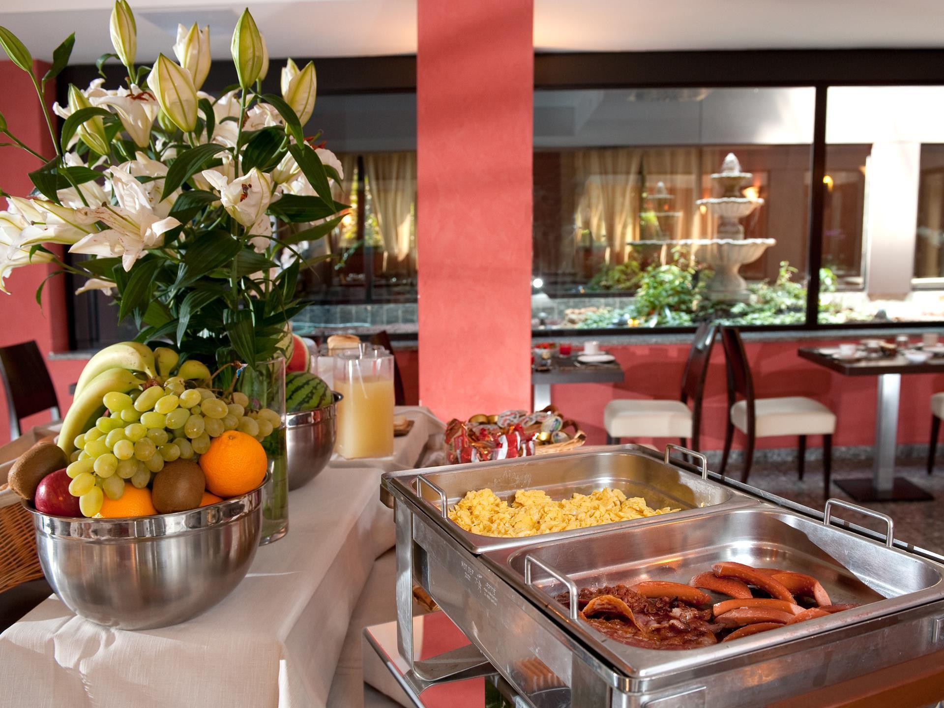Hotel Comtur Binasco Εξωτερικό φωτογραφία