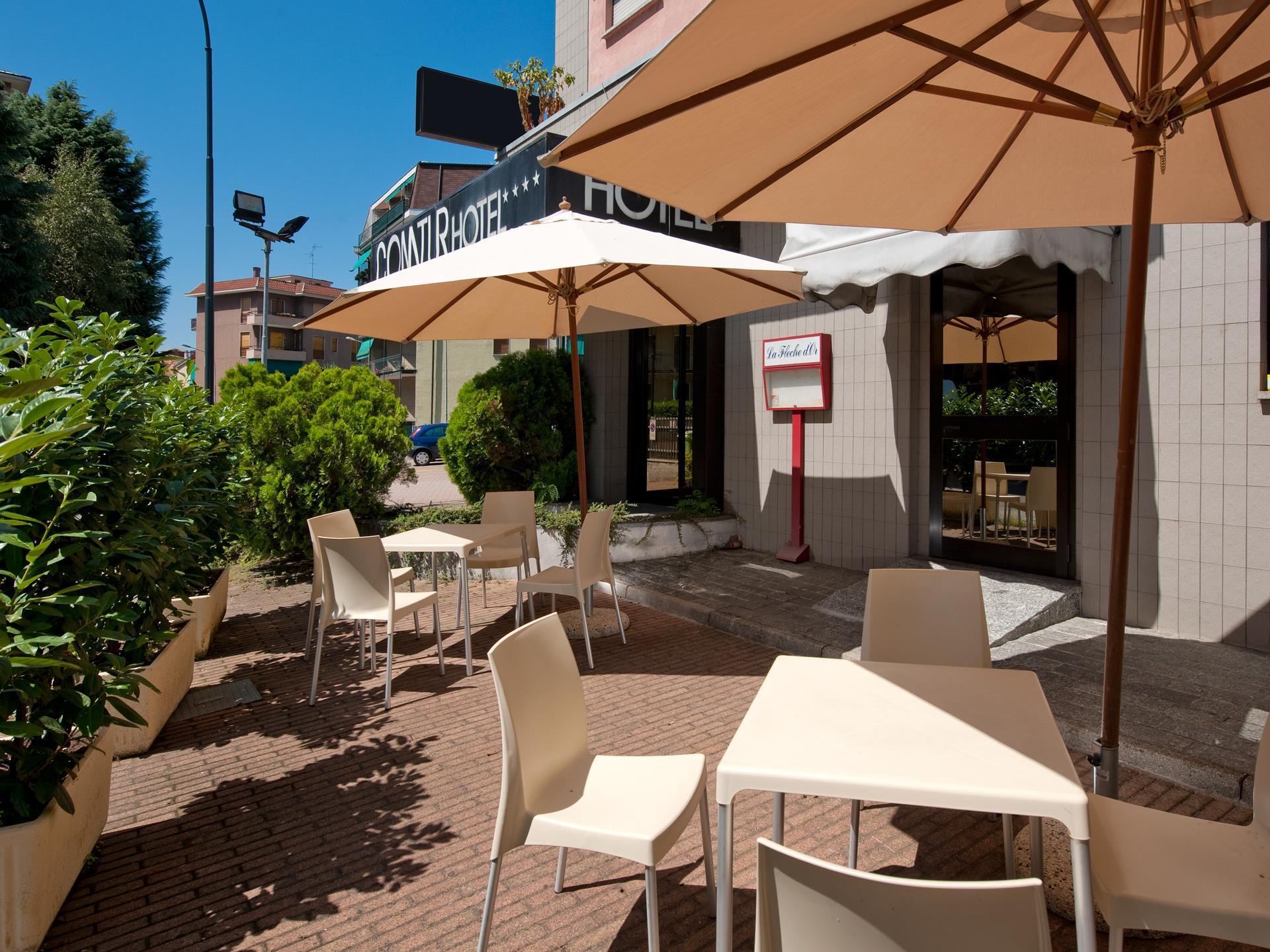 Hotel Comtur Binasco Εξωτερικό φωτογραφία