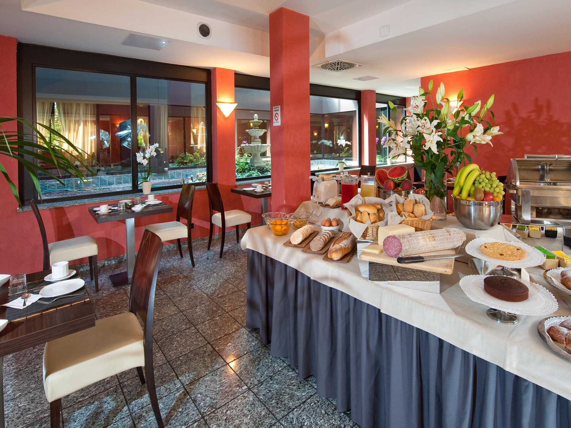 Hotel Comtur Binasco Εξωτερικό φωτογραφία