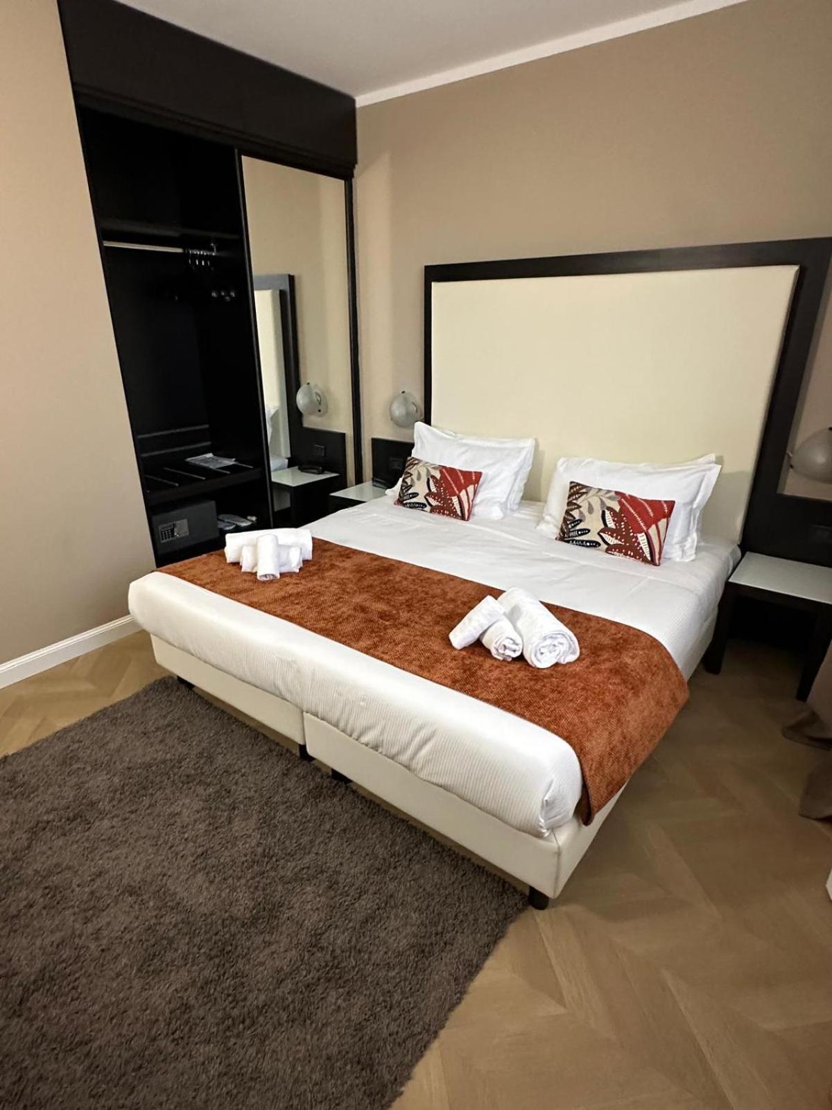 Hotel Comtur Binasco Εξωτερικό φωτογραφία